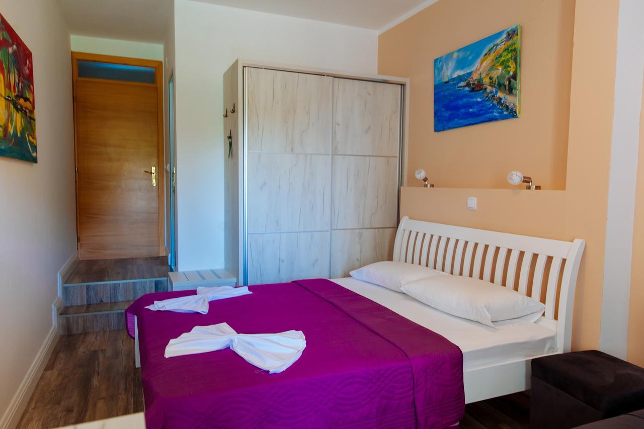 Apartments Art Ulcinj Esterno foto
