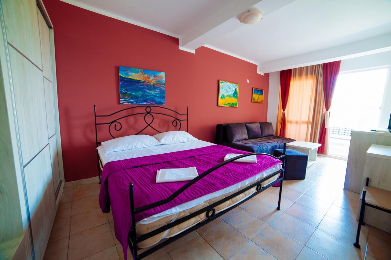 Apartments Art Ulcinj Esterno foto