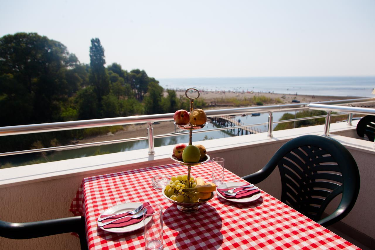 Apartments Art Ulcinj Esterno foto